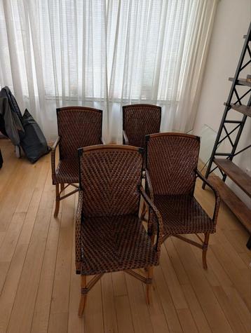 rotan stoelen beschikbaar voor biedingen