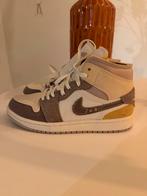 Nike Air Jordan Mid SE Maat 40 Nieuw, Kleding | Dames, Schoenen, Ophalen of Verzenden, Nieuw, Bruin, Sneakers of Gympen