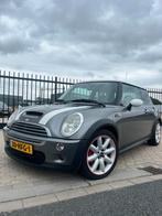 Mini Cooper S | Koppeling & APK nieuw! Instappen & genieten!, Voorwielaandrijving, Zwart, 4 cilinders, 4 stoelen