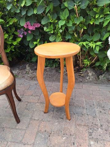 Bijzet/bloemtafeltje doorsnede 32 cm hoogte 65 