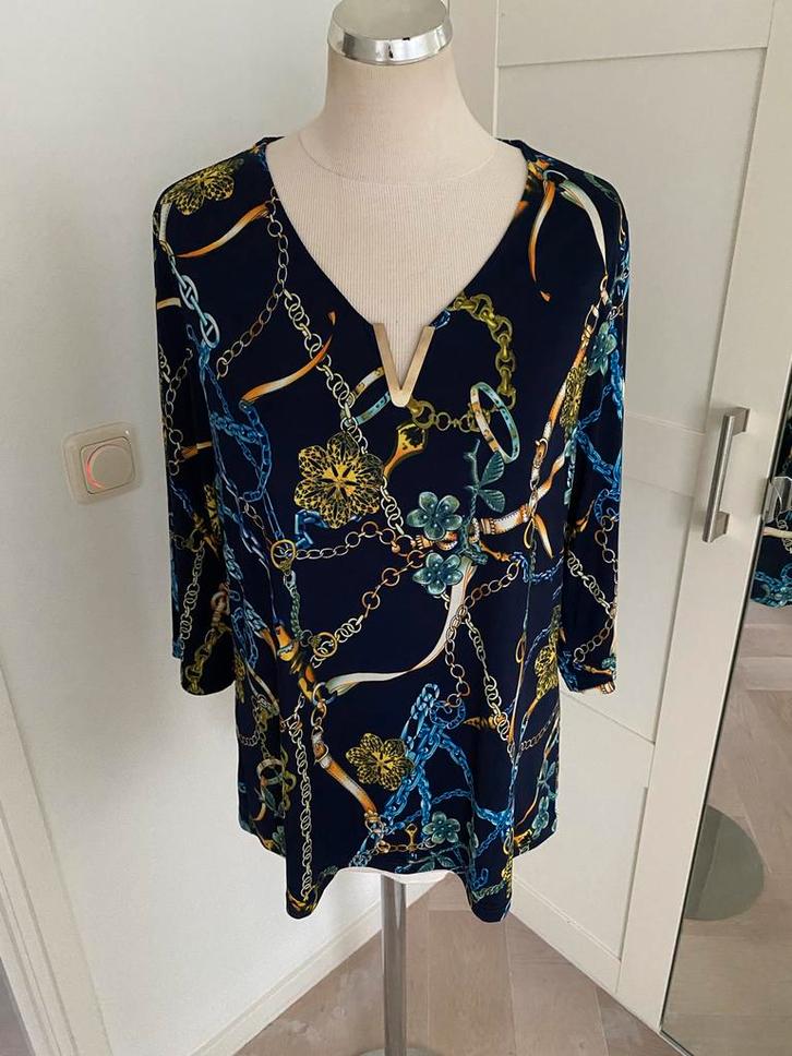 Blauwe blouse met kettingprint merk BATIDA maat L, Kleding | Dames, Blouses en Tunieken, Zo goed als nieuw, Maat 42/44 (L), Blauw