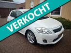 Toyota Auris 1.8 Full Hybrid Dynamic Business NAP LEER SCHAD, Euro 5, Navigatiesysteem, 4 cilinders, Wit