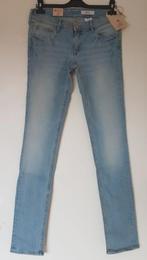 H&M dames jeans Low waist, Slim leg, maat 30/34 *NIEUW*, H&M, Blauw, Nieuw, Ophalen of Verzenden