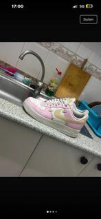 Nike airforce special edition!, Ophalen of Verzenden, Zo goed als nieuw, Wit, Sneakers of Gympen
