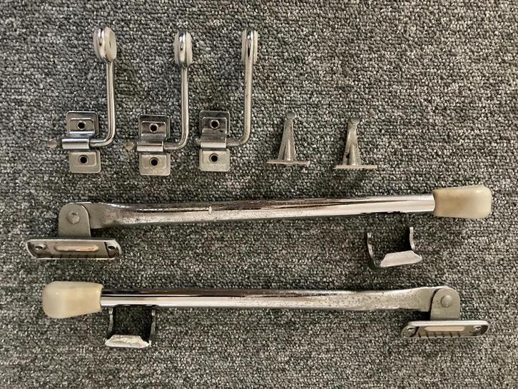 Hang- en sluitwerk Velux dakraam, type FV 7, Doe-het-zelf en Verbouw, Hang- en Sluitwerk, Gebruikt, Overige typen, Overige materialen