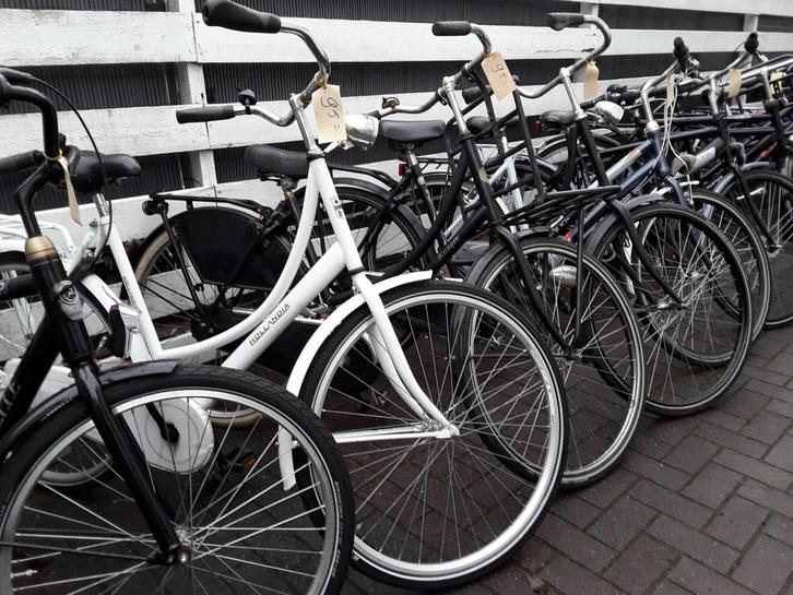 Oma fietsen en met versnellingen, Fietsen en Brommers, Fietsen | Dames | Damesfietsen, Zo goed als nieuw, Overige merken, Versnellingen