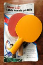 Twee tafeltennisbatjes geel en rood, Sport en Fitness, Tafeltennis, Ophalen of Verzenden, Zo goed als nieuw, Net, Batje(s) of Balletje(s)