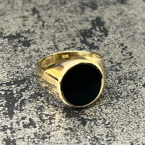 14k gouden ring zegelring met onyx steen zwart, Sieraden, Tassen en Uiterlijk, Ringen, Ophalen of Verzenden