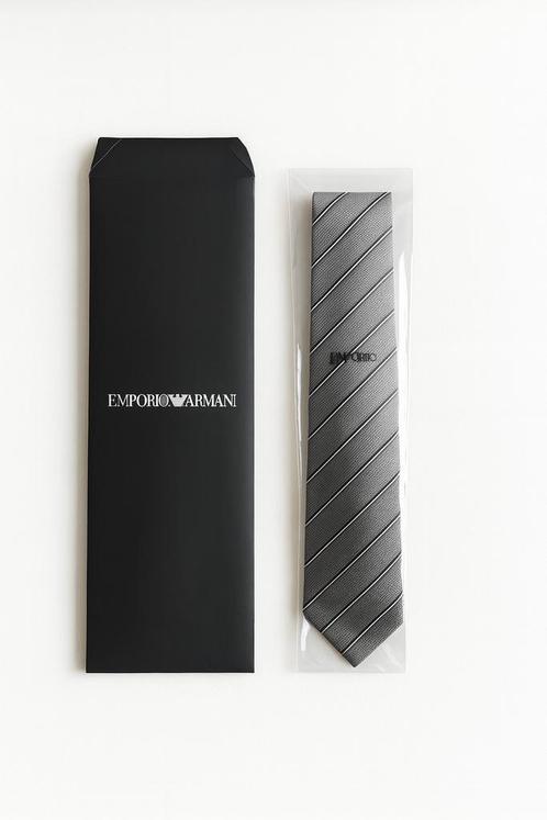 Nieuwe Emporio Armani stropdas – zilvergrijs met strepen, Kleding | Heren, Stropdassen, Nieuw, Met patroon, Grijs, Ophalen
