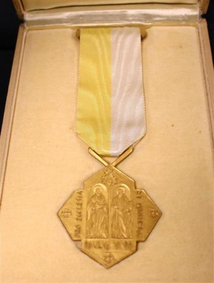 Pauselijke onderscheiding, Postzegels en Munten, Penningen en Medailles, Overige materialen, Nederland, Ophalen of Verzenden