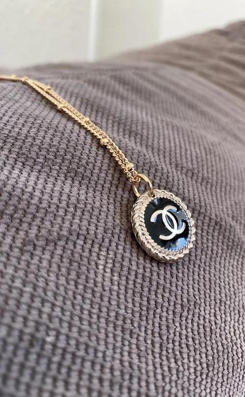 Vintage Chanel ketting, Sieraden, Tassen en Uiterlijk, Bedels, Zo goed als nieuw, Overige merken, Overige materialen, 1 bedel