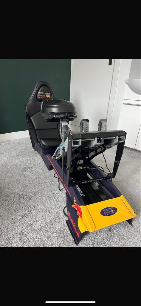 Playseat Formule 1 Red Bull Racing zeer compleet, Spelcomputers en Games, Spelcomputers | Sony PlayStation 4, Zo goed als nieuw
