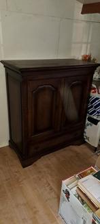 Mooie antieke tv kast / tv meubel., Ophalen
