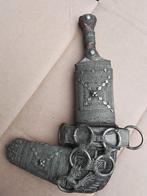 Oude Jemenitische Jambiya, zilver beslag, houten greep., Ophalen of Verzenden, Overige soorten, Mes of Dolk