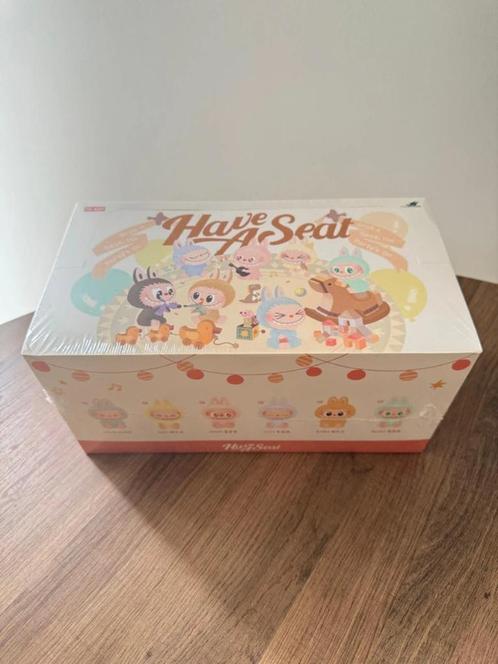 Doos originele Labubu - Have a Seat Series (GESEALED), Verzamelen, Poppetjes en Figuurtjes, Nieuw, Ophalen of Verzenden