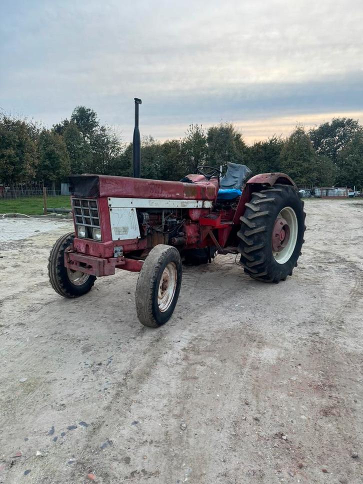 International 946, Zakelijke goederen, Agrarisch | Tractoren, 80 tot 120 Pk, Gebruikt, Ophalen