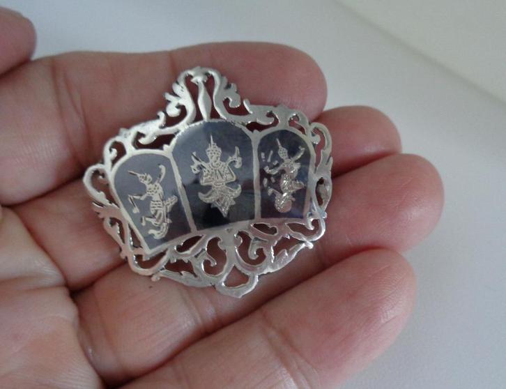 zilveren SIAM niëllo broche [138], Sieraden, Tassen en Uiterlijk, Broches, Zo goed als nieuw, Zilver, Zilver, 4 tot 7 cm, Verzenden