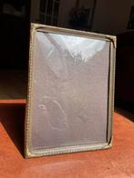 Vintage goudkleurige fotolijst met bol glas, Ophalen of Verzenden, Gebruikt