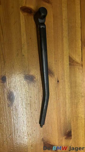 Ruitenwisserarm achter BMW E81 E84 E87  7199565 beschikbaar voor biedingen