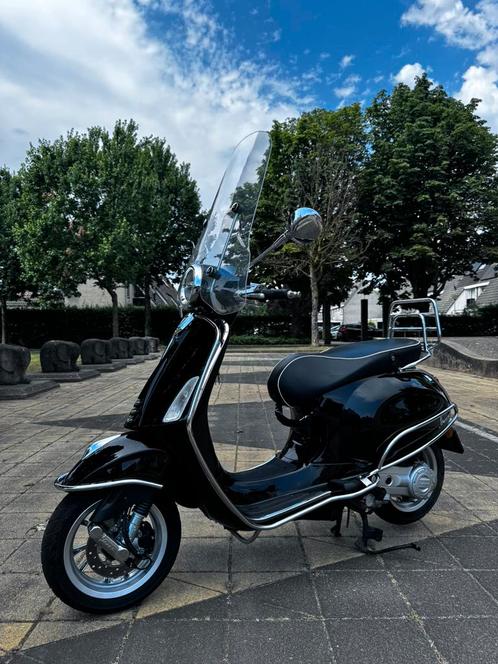 Vespa Primavera IGET, alle beugels, hoog windscherm, alarm, Fietsen en Brommers, Scooters | Vespa, Zo goed als nieuw, Overige modellen