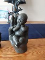 Baby in hand groot, Antiek en Kunst, Kunst | Beelden en Houtsnijwerken, Ophalen