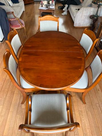 Eet/Dinertafel kersenhout beschikbaar voor biedingen