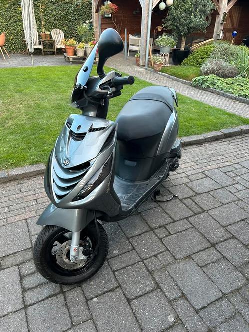 Piaggio Zip 4t 50cc, Fietsen en Brommers, Scooters | Piaggio, Gebruikt, Zip, Maximaal 25 km/u, Benzine, Ophalen