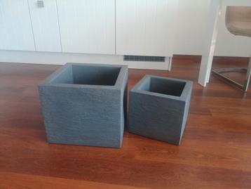 Bloembak / Plantenbak 2 stuks  beschikbaar voor biedingen