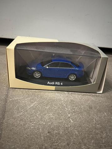 Audi RS4 (B7) 1:43 Origineel in Doos - Blauw beschikbaar voor biedingen