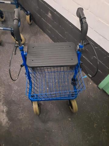 Mooie rollator beschikbaar voor biedingen