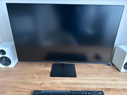 Samsung M5 smart monitor 32 inch, Computers en Software, Monitoren, Zo goed als nieuw, 60 Hz of minder, HDMI, USB-C, Ingebouwde speakers