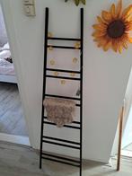 Zwarte metalen decoratieve ladder, Huis en Inrichting, Ophalen