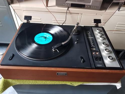 Yamaha MC40 Platenspeler  met ingebouwde radio versterker, Audio, Tv en Foto, Platenspelers, Gebruikt, Platenspeler, Overige merken