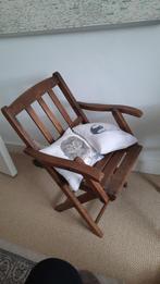 een antiek kinderstoeltje opklapbaar, Ophalen