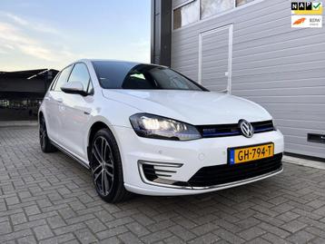 Volkswagen Golf 1.4 TSI GTE - Navigatie - LED - 18" - Trekha beschikbaar voor biedingen
