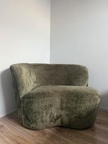 Fauteuil - warmgroen velvet structuur met leuning links beschikbaar voor biedingen
