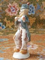 Mooi oud beeldje uit Engeland van een zwerver 12,2 cm., Antiek en Kunst, Ophalen of Verzenden