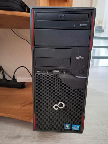 Te koop desktop computer  beschikbaar voor biedingen