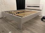 2 persoons bed 140cm bij 200cm, Huis en Inrichting, Slaapkamer | Bedden, Tweepersoons, Zo goed als nieuw, 200 cm, 140 cm