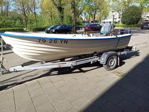 Complete Visboot 20PK met Trailer, Watersport en Boten, Vis- en Consoleboten, Gebruikt, 10 tot 30 pk, 3 tot 6 meter, Benzine, Buitenboordmotor