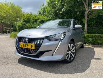 Peugeot 208 1.2 Nieuwe Distributie , Apple carplay , Navigat beschikbaar voor biedingen