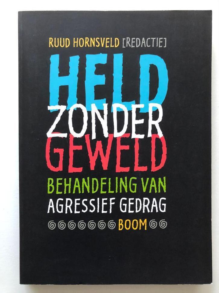 Held zonder geweld, Boeken, Schoolboeken, Zo goed als nieuw, Overige vakken, Overige niveaus, Verzenden