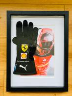 Ferrari Formule 1 Carlos Sainz gesigneerde handschoen, Verzamelen, Automerken, Motoren en Formule 1, Ophalen of Verzenden, Formule 1