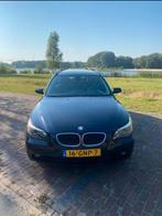 BMW 5-Serie 2.5 I 525 Touring AUT 2004 Blauw, Auto's, Automaat, Achterwielaandrijving, Zwart, 2000 kg