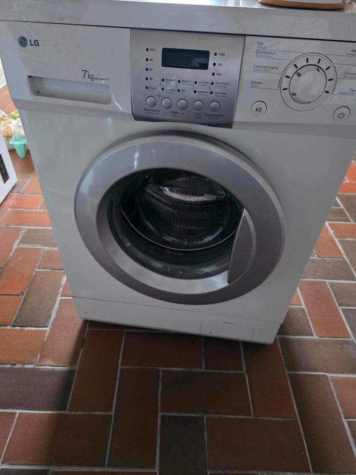 LG Wasmachine Voorlader - 7kg, Witgoed en Apparatuur, Wasmachines, Gebruikt, 6 tot 8 kg, 85 tot 90 cm, 1200 tot 1600 toeren, Ophalen