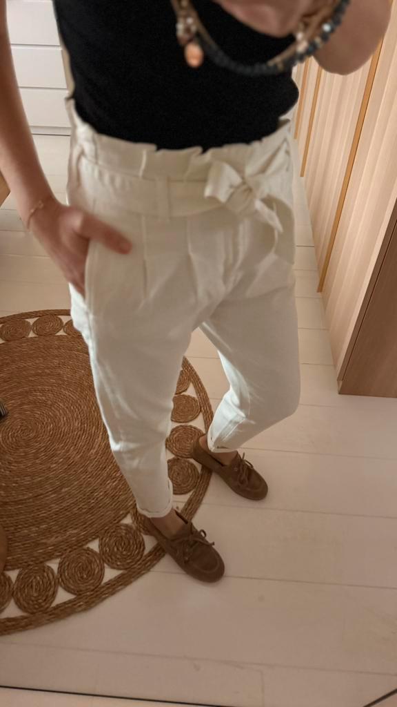 Paperbag broek met striklint en hoge taille shoeby off white, Kleding | Dames, Broeken en Pantalons, Nieuw, Maat 36 (S), Wit, Lang