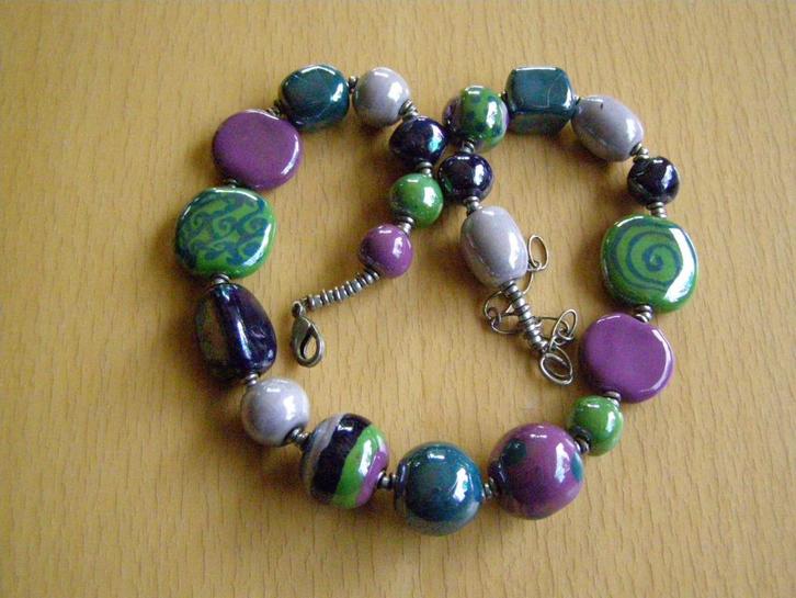 HALSKETTING KAZURI BEADS KRALEN KERAMIEK KENIA HANDWERK, Sieraden, Tassen en Uiterlijk, Kettingen, Zo goed als nieuw, Overige materialen