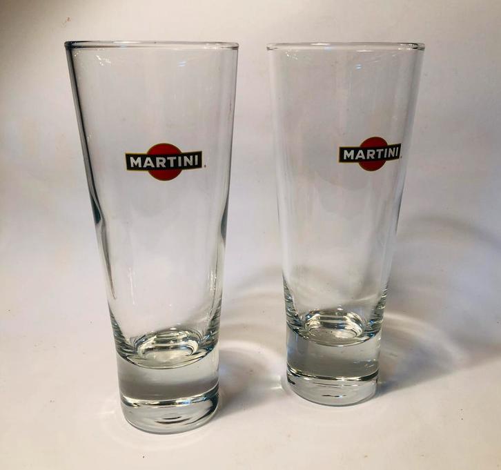 Twee Martini glazen, longdrinks, mixed drinks, Verzamelen, Glas en Borrelglaasjes, Zo goed als nieuw, Overige typen, Ophalen of Verzenden