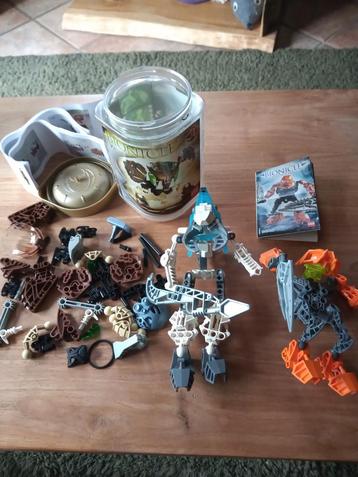 3x Lego Bionicle, 8560 en 8946 en 8619 beschikbaar voor biedingen