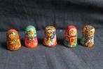 Vijf Russische houten gelakte vingerhoed poppetjes, Verzamelen, Poppetjes en Figuurtjes, Ophalen of Verzenden, Zo goed als nieuw